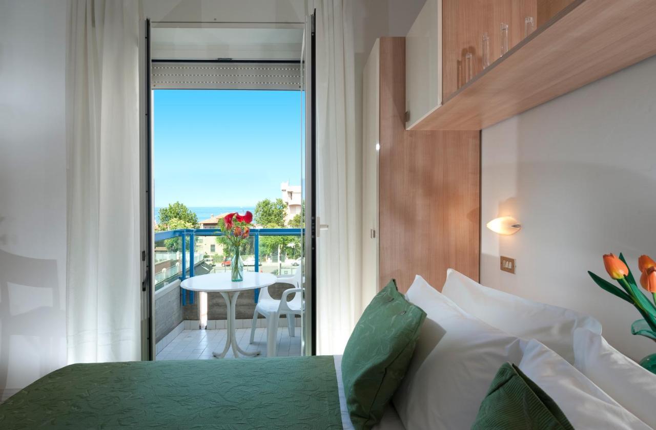 Hotel Felix Rimini Værelse billede